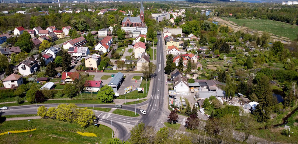 Skrzyżowanie ulic Piłsudskiego, Wojska Polskiego, Asfaltowej i Dębowej w Policach