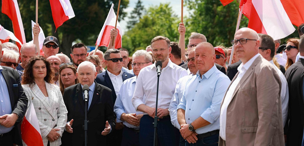 Prezes PiS Jarosław Kaczyński na granicy w Rosówku