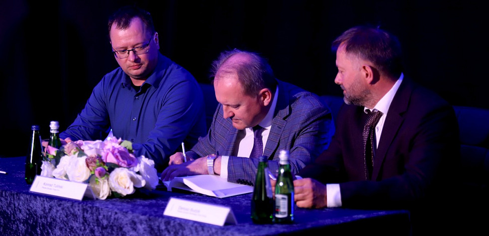 Podpisanie porozumienia na budowę infrastruktury kolejowej w Porcie Morskim Police