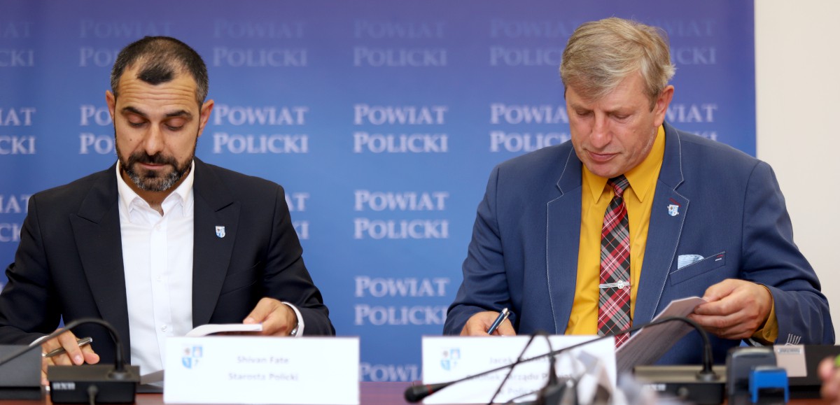 Kolejne umowy w ramach programu "Kompas na Powiat Policki" podpisane